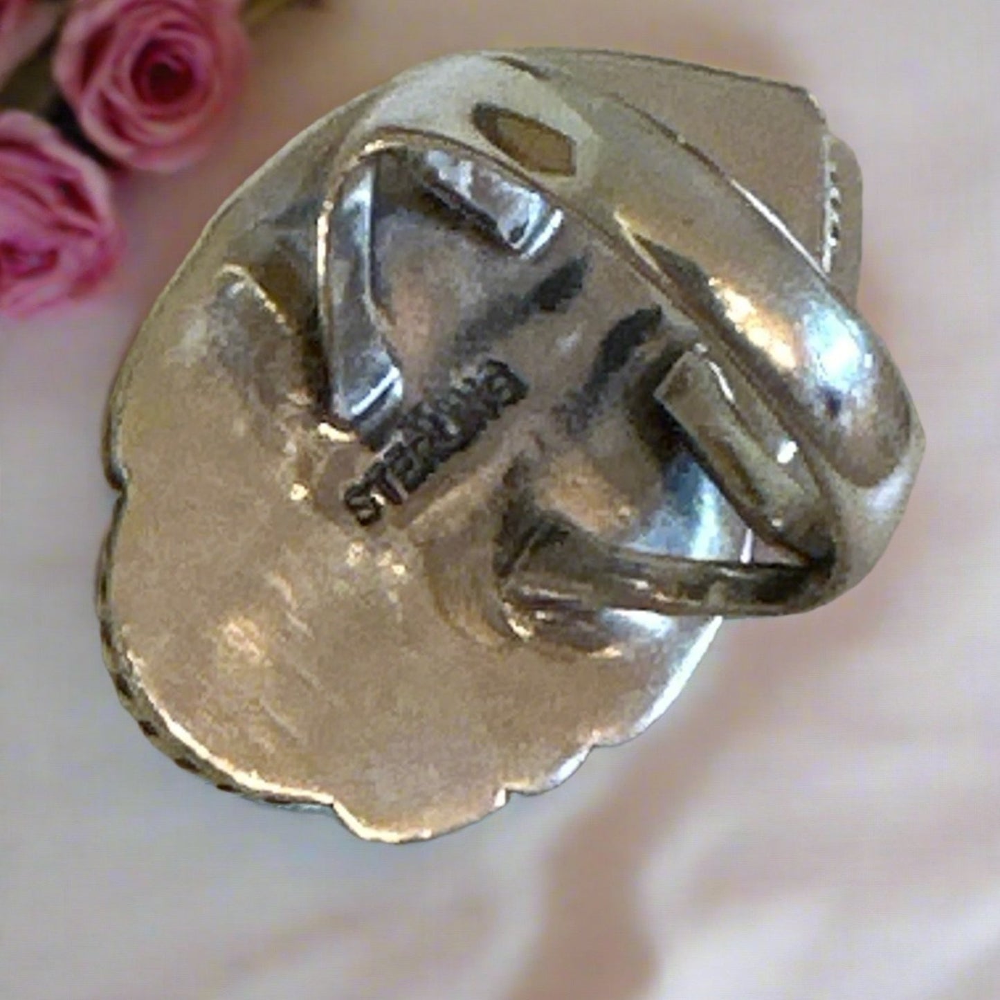 Pink Dahlia Sterling Silver Leaf Motif Teardrop Ring Size 8