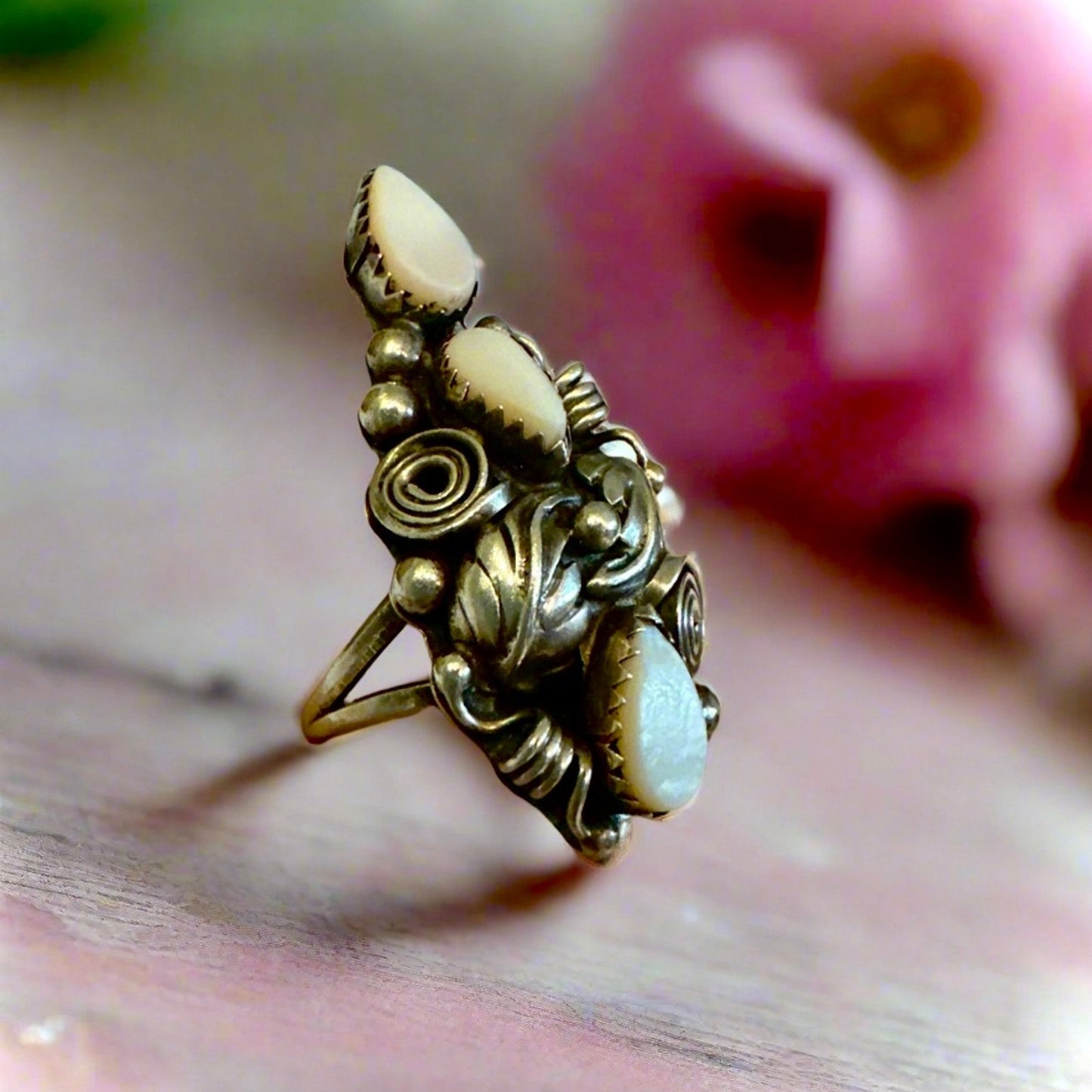 Vintage Native American Long Mother Of Pearl Ring Size 8