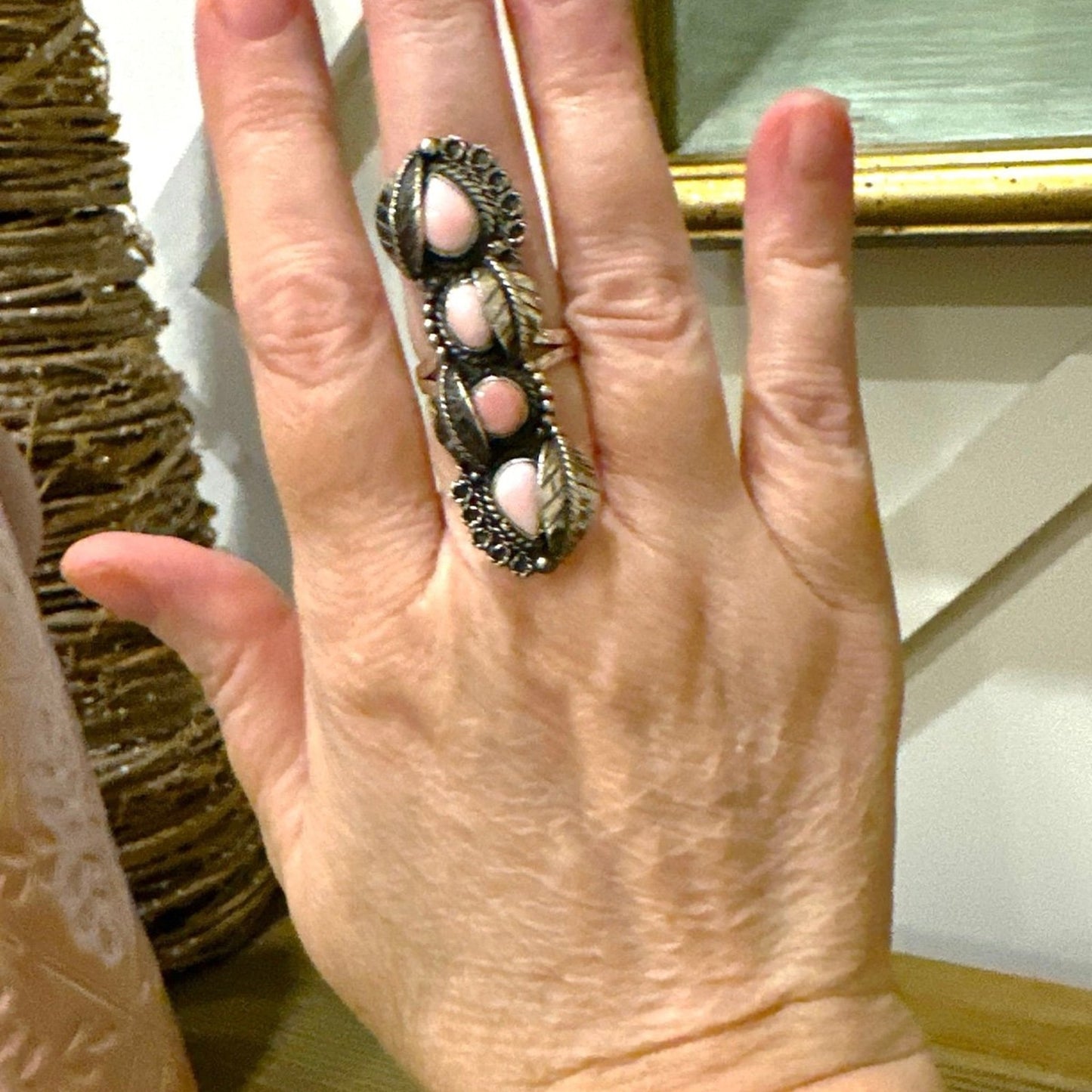 Pink Conch Four Stone Floral Leaf .925 Ring Size 7.25