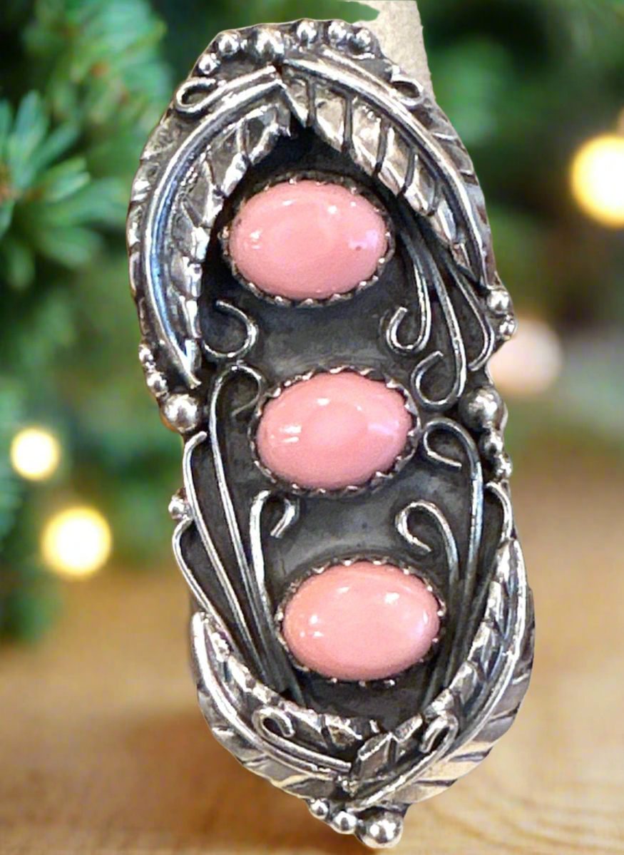 Genuine Pink Conch Leaf Design .925 Sterling Ring Size 7