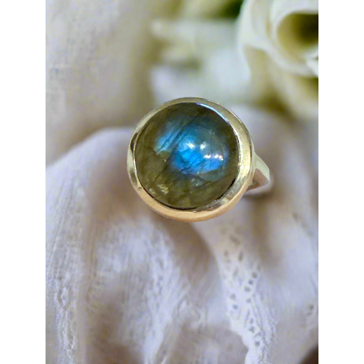 Labradorite | Sterling Silver | Round Ring | Size 7