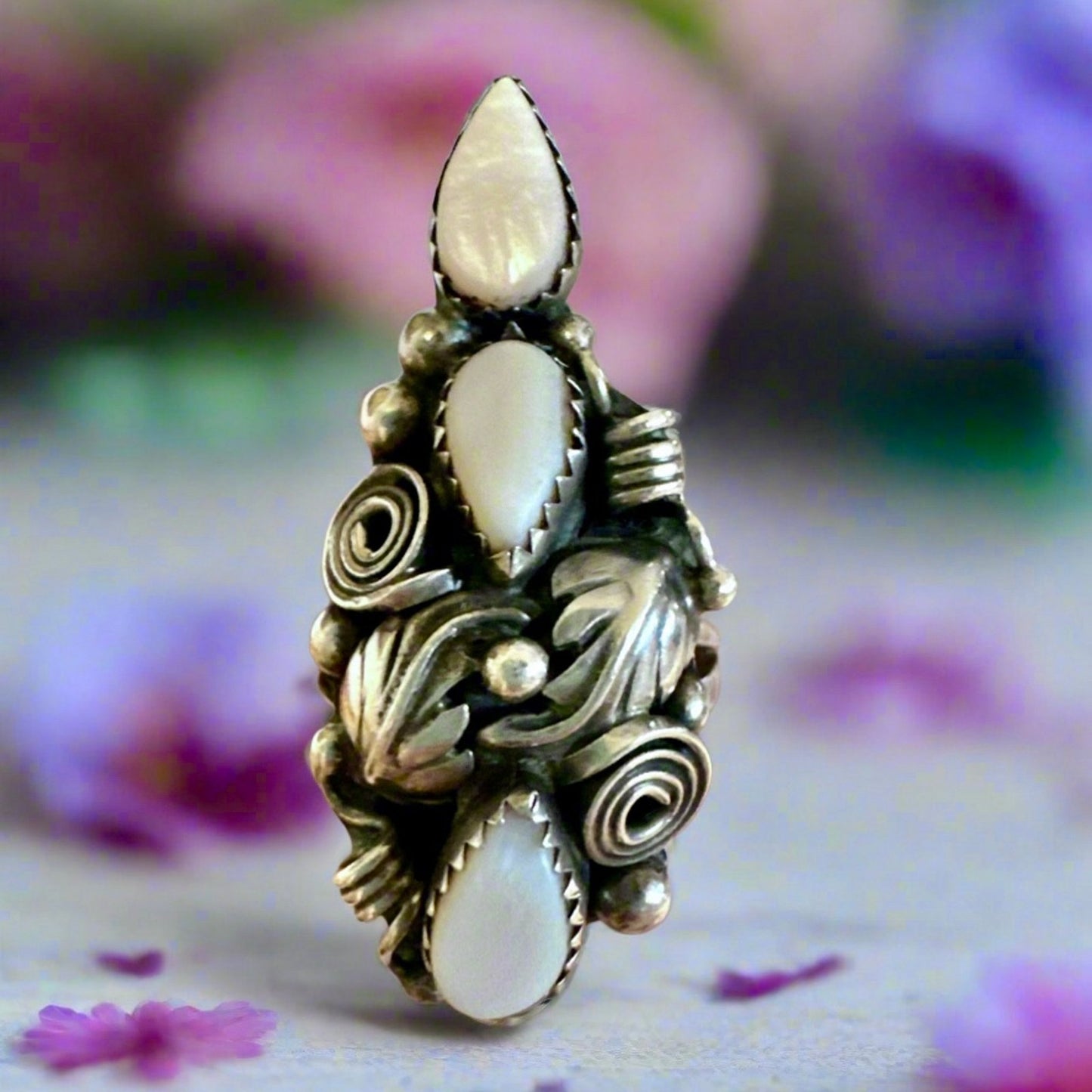 Vintage Native American Long Mother Of Pearl Ring Size 8