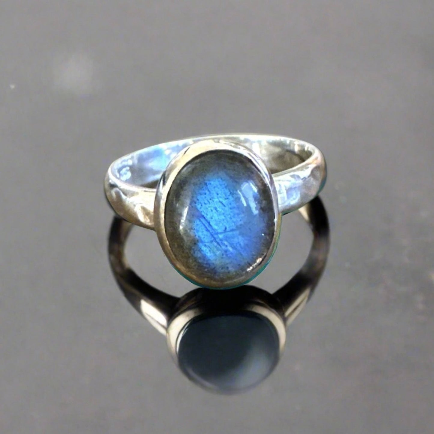 Oval Labradorite.925 Sterling Silver Ring Size 7