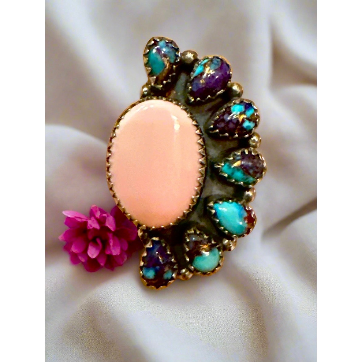 Queen Conch & Purple Spiny Oyster Cluster Half Ring Adjustable