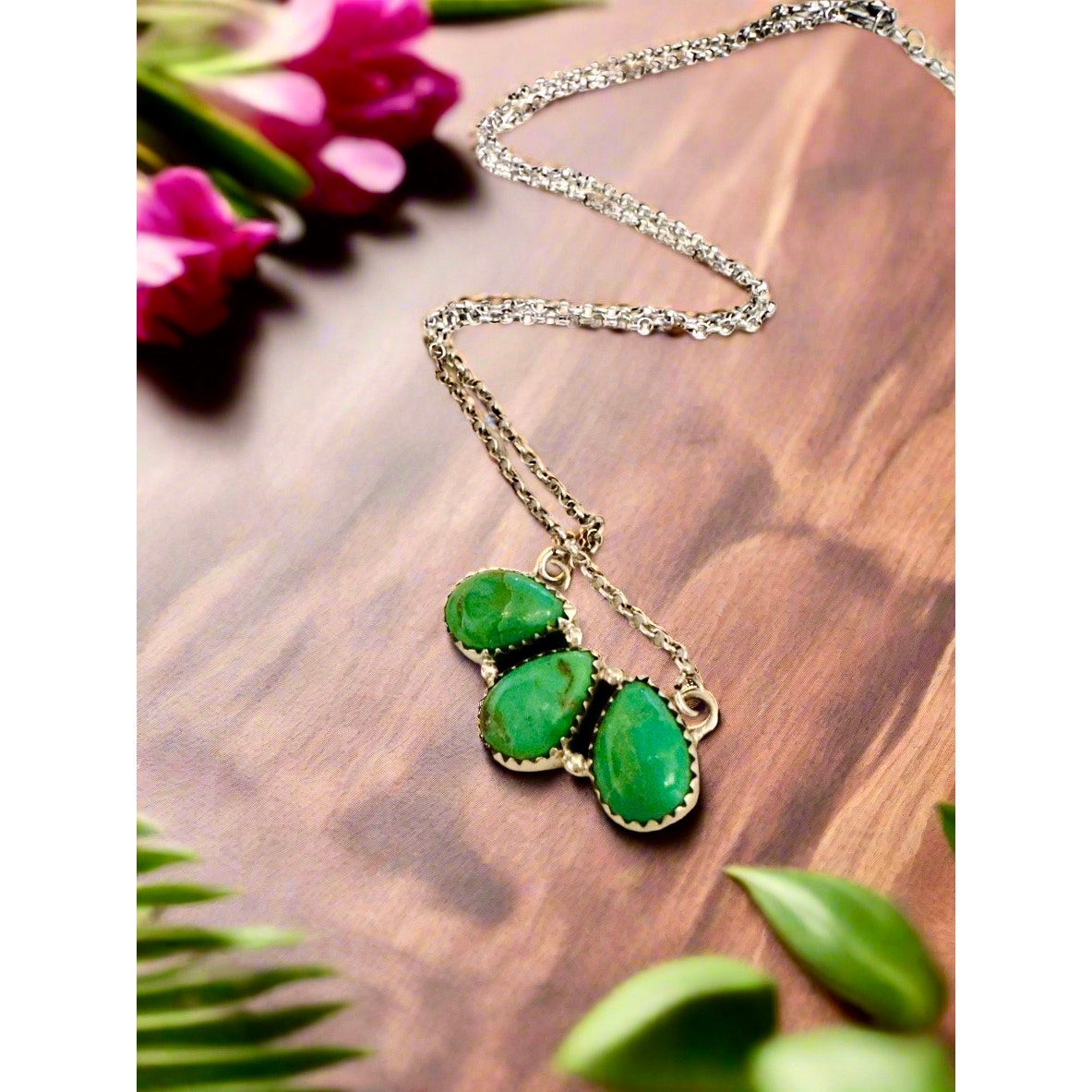 Green Mohave Turquoise Southwestern Three Stone Bar Necklace 18”