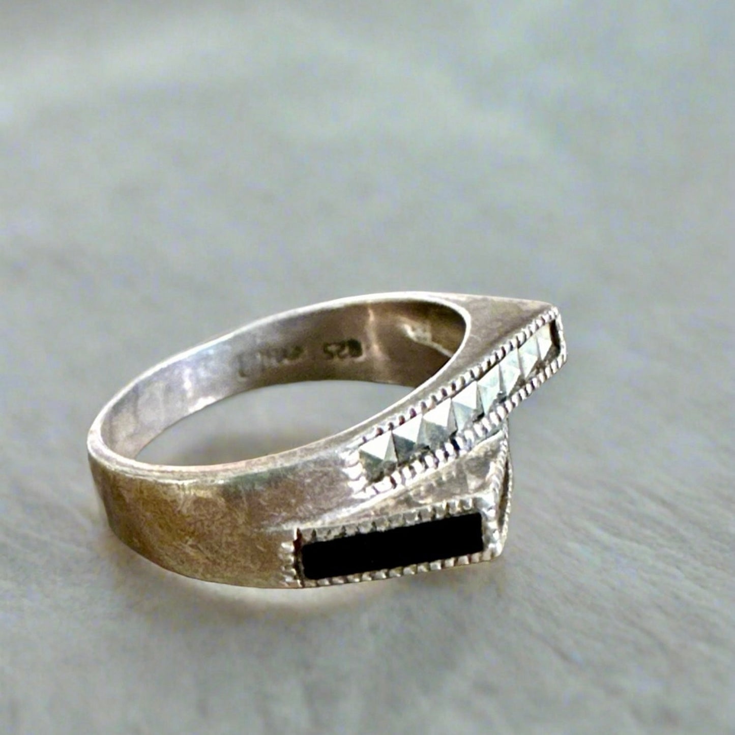 Vintage Onyx & Diamond Illusion Abstract Ring Size 7