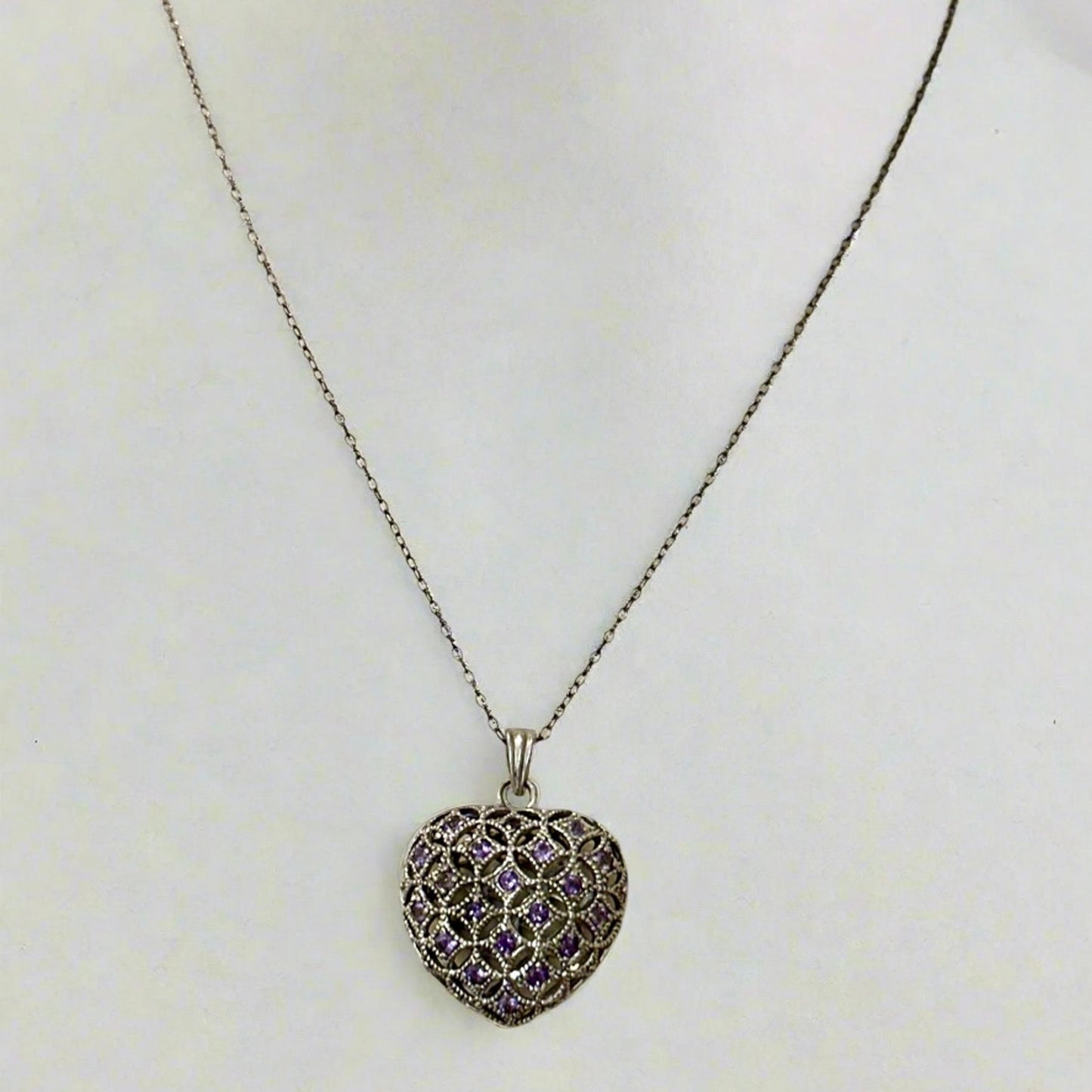 Vintage Tanzanite Puffy Heart Pendant & Free Chain