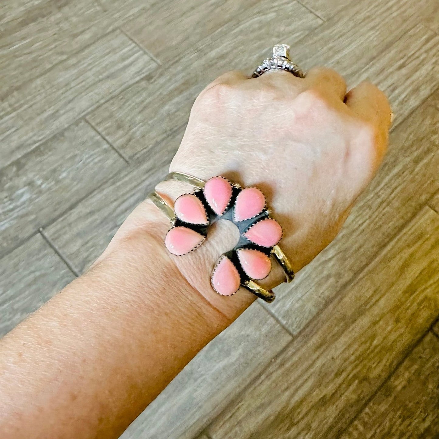 Natural Pink Conch Naja Cuff Bracelet Adjustable