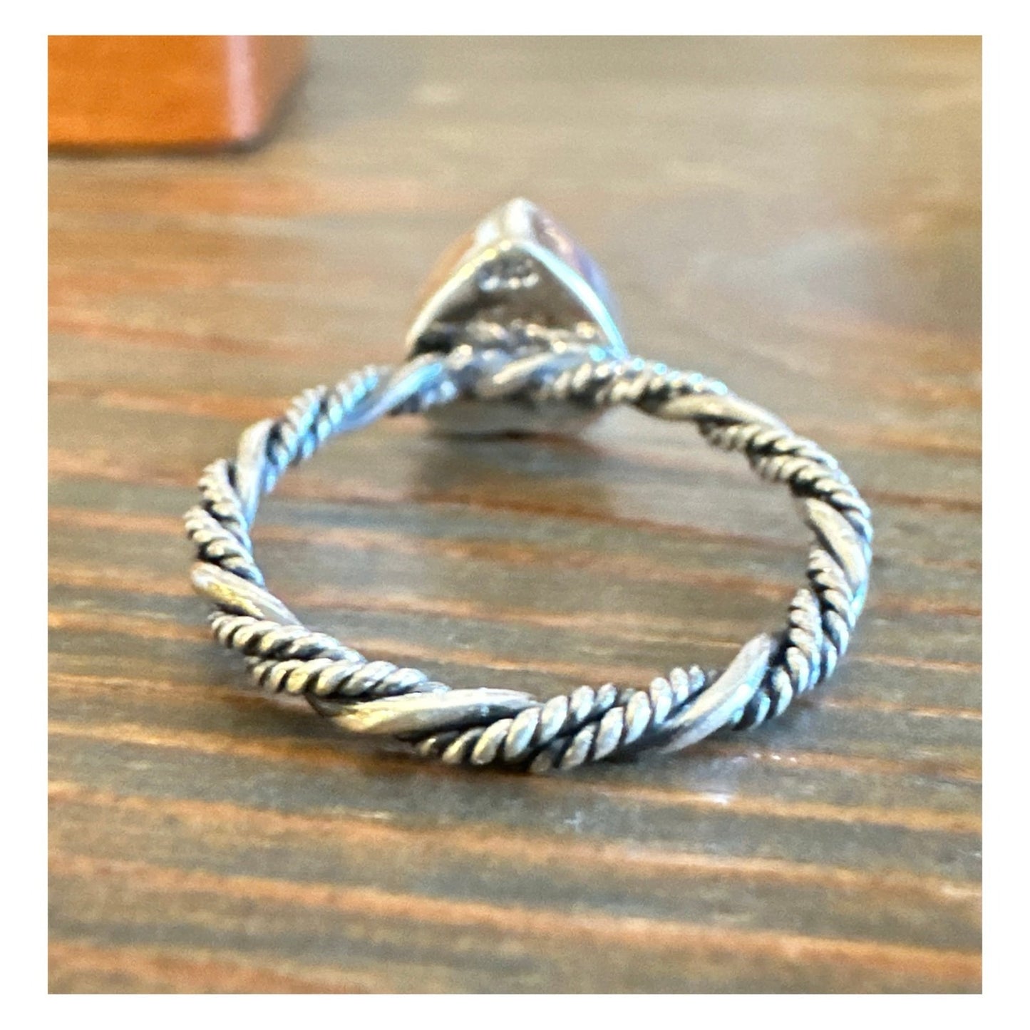 Natural spiny oyster heart rope twist .925 Sterling silver ring size 7.5