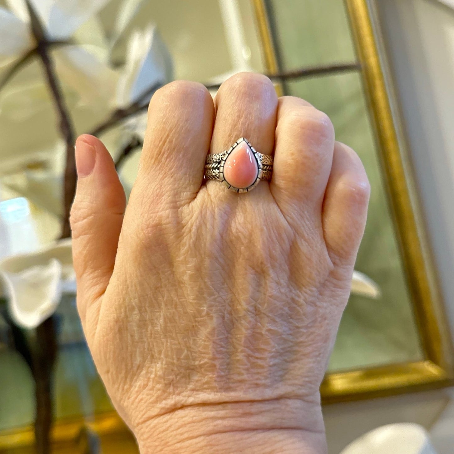 Teardrop Pink Conch Thick Band .925 Sterling Silver Ring Size 8