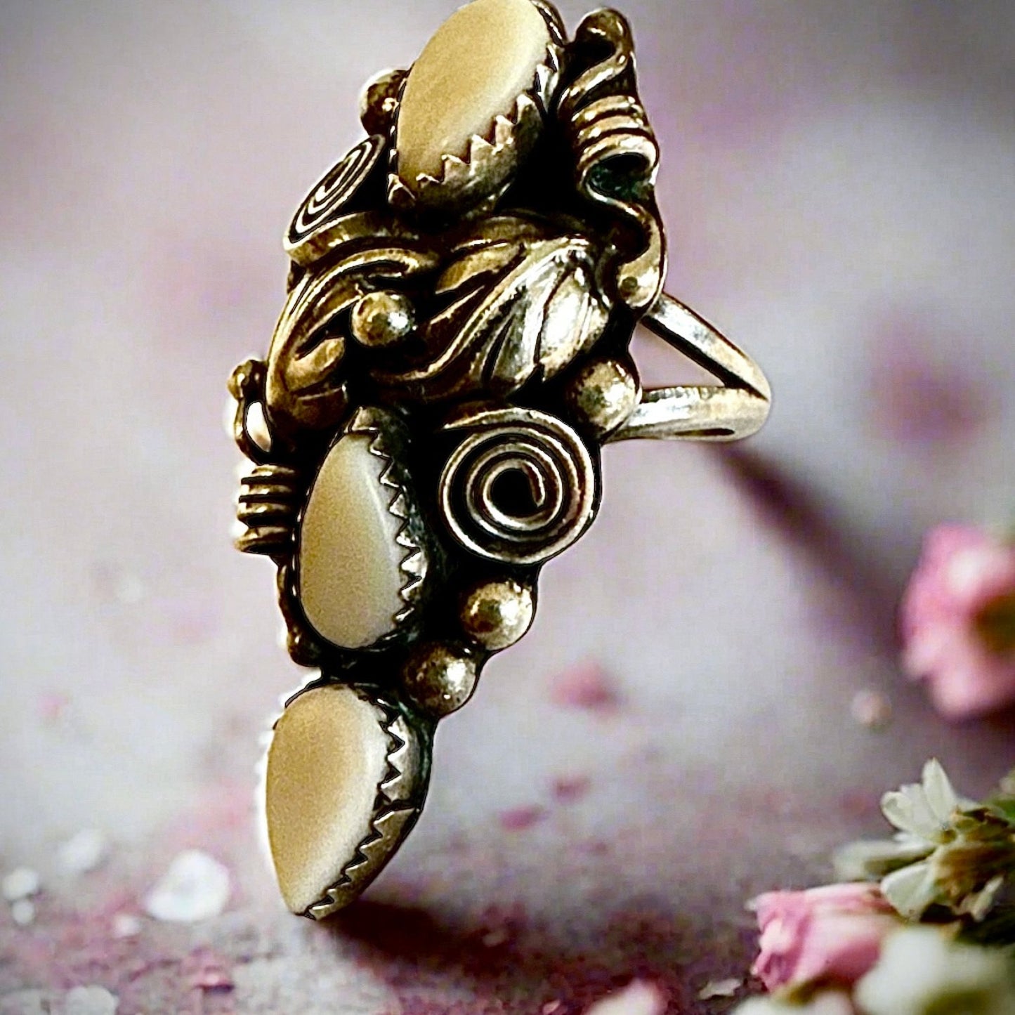 Vintage Native American Long Mother Of Pearl Ring Size 8