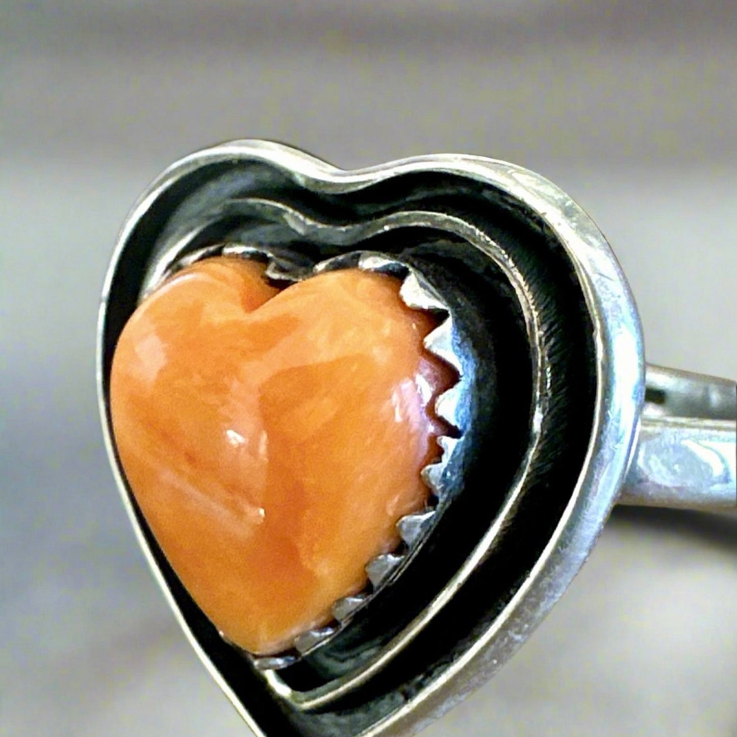 Spiny Oyster Heart Sawtooth Southwestern Ring size 10