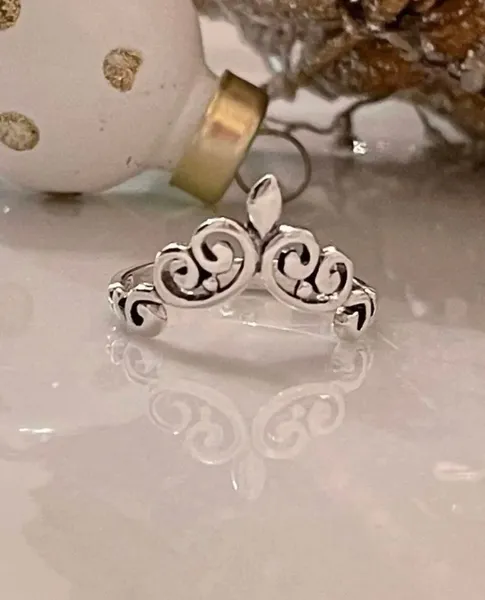 Heart Filigree Thumb Ring V Chevron Midi Band 925 Sterling Silver