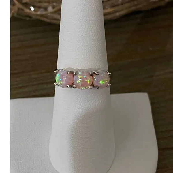 1.26 Carat Pink Opal 18k 925 Ring 7