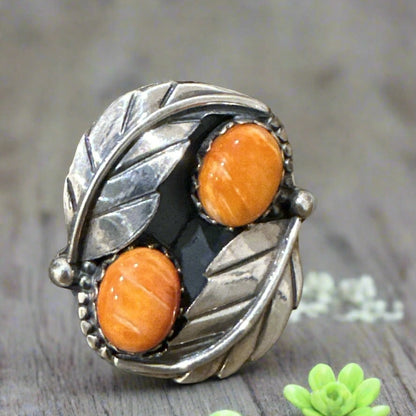 Spiny Oyster Leaf Design .925 Sterling Silver Ring Size 7.5