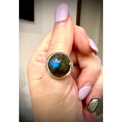 Labradorite | Sterling Silver | Round Ring | Size 7