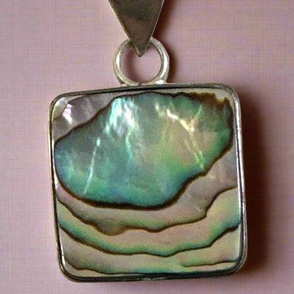 Gorgeous! Vintage Abalone Shell Pendant