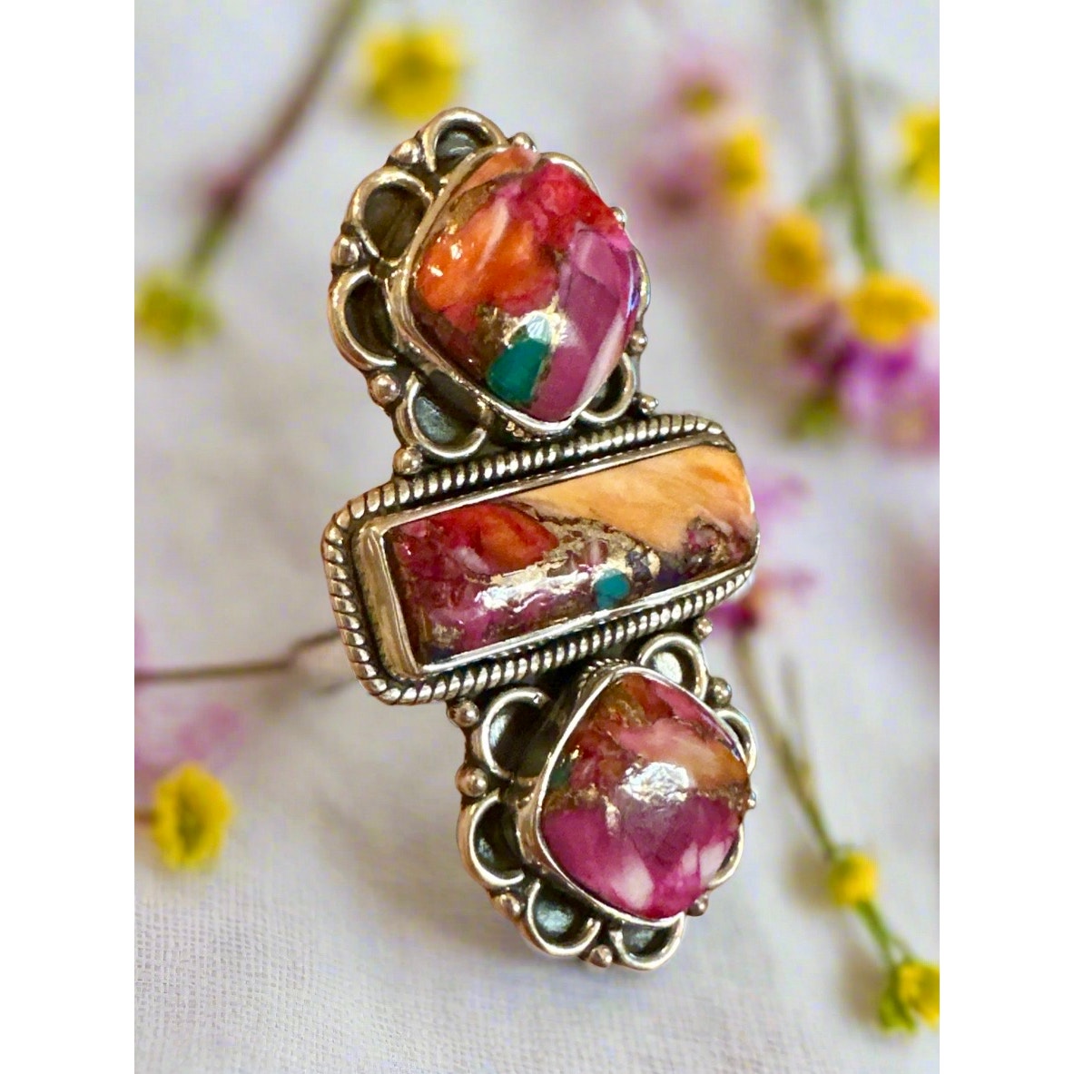 STUNNING!!! Pink Spiny oyster Three Stone Ring Adjustable 6-10