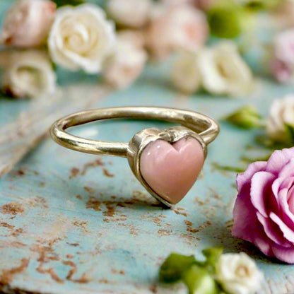 Dainty Pink Conch Heart Shaped .925 Sterling Silver Ring Size 7.5