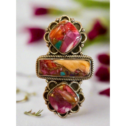 STUNNING!!! Pink Spiny oyster Three Stone Ring Adjustable 6-10