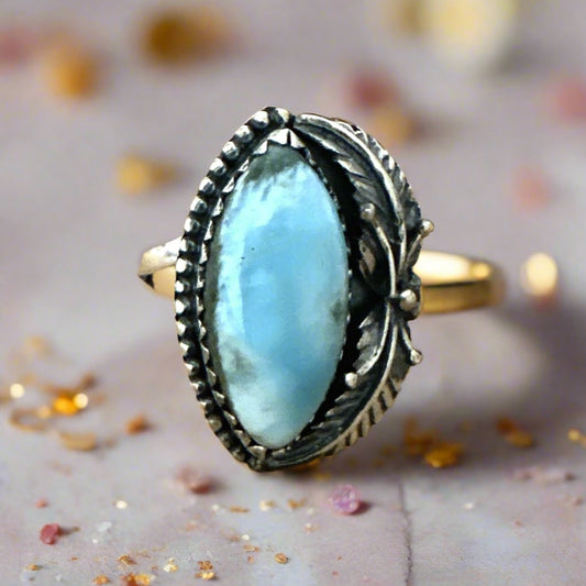 Larimar .925 Sterling Silver Floral Leaf Design Ring Size 6.75