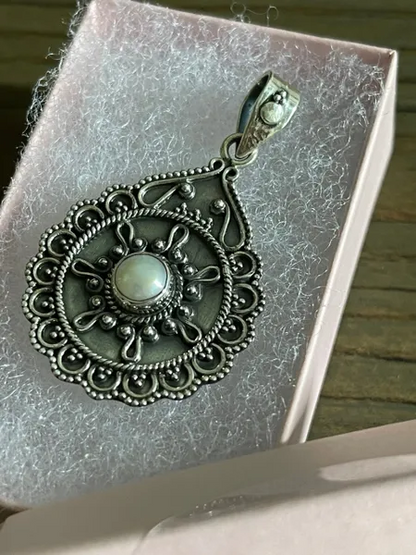 Natural Pearl Solid Sterling Silver 925 Pendant