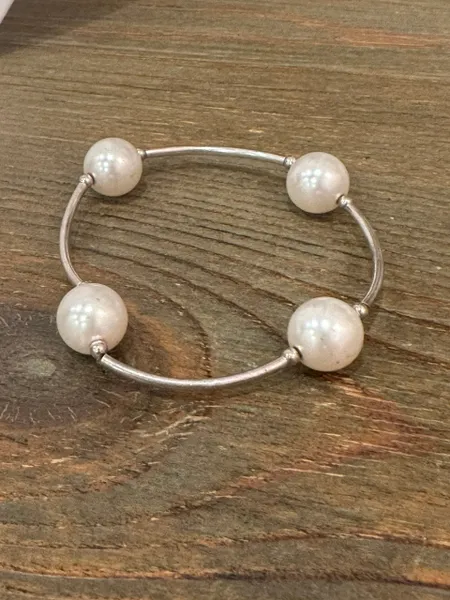 Vintage Pearl stretch sterling silver bracelet.