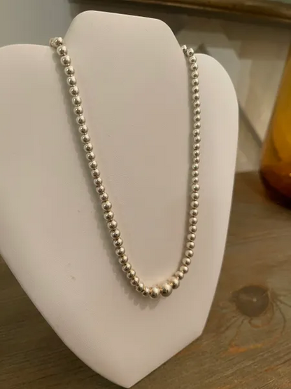 Vintage Italian Silver Ball/Bead Chain tapered 16-18"