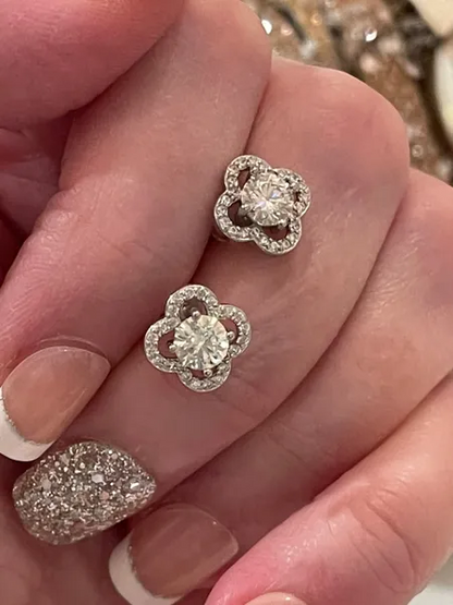 1.0CT Certified Diamond Moissanite Clover Shaped earrings