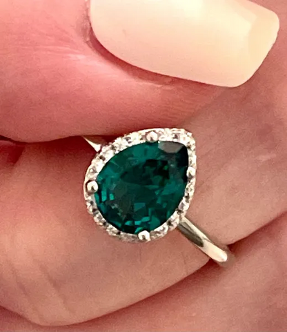 Teardrop pear ring simulated green emerald CZ 925 Sterling Silver Ring